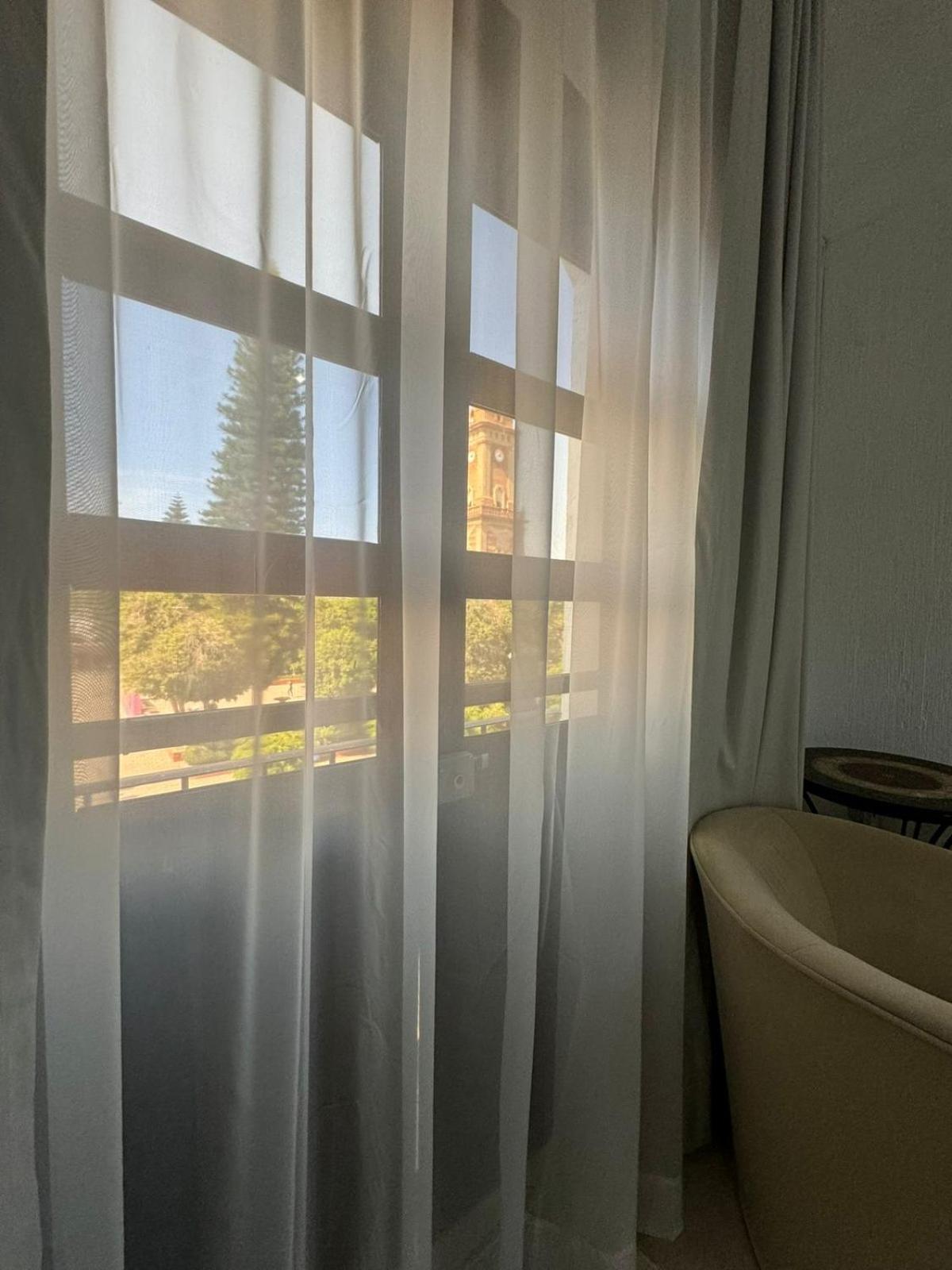 Suite Los Angeles เตโกซาอุตลา ภายนอก รูปภาพ